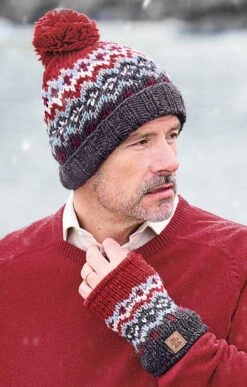 Men's Clifden Bobble Beanie